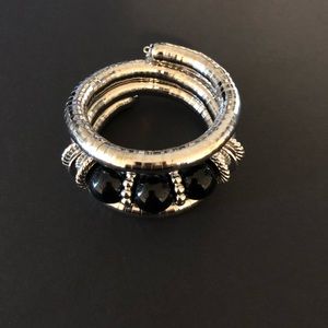 Triple black beads w/multi layers fashion bracelet